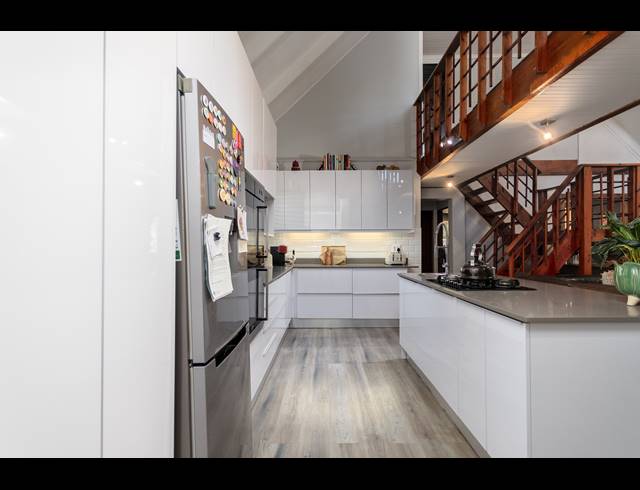 3 BEDROOM FREEHOLD FOR SALE IN PARKLANDS